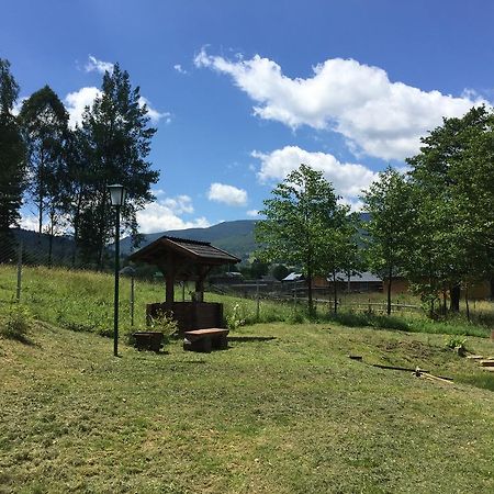 Eco House Butinar Villa Kosmach ภายนอก รูปภาพ